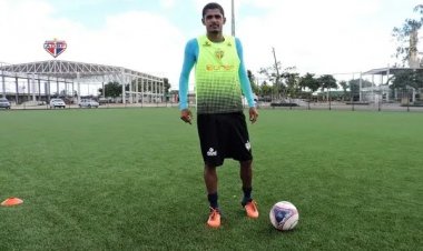 Ex-jogador do Bahia sofre infarto e morre durante treino; atacante tinha 36 anos