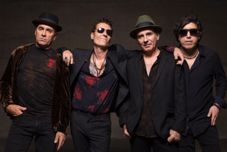 Capital Inicial celebra 40 anos com show em Salvador