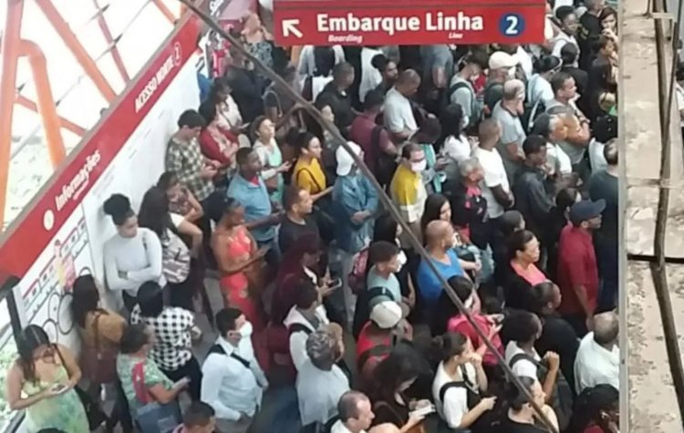 Tumulto no metrô de Salvador causa lentidão e pânico na Estação Bom Juá