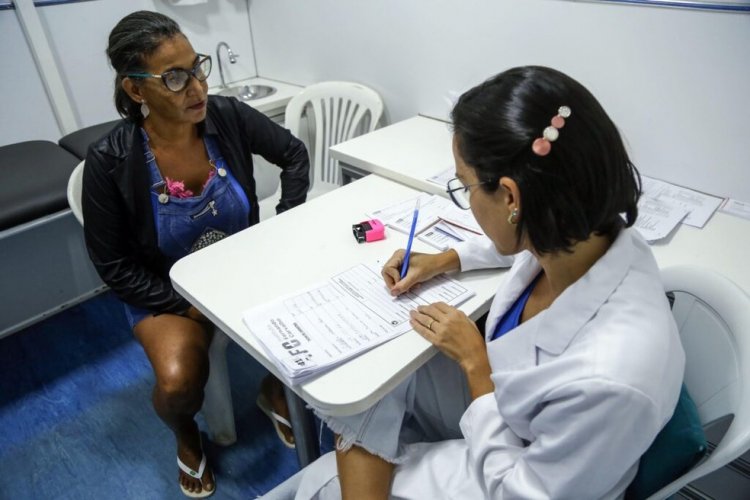 Feira gratuita oferece serviços no bairro de Cajazeiras