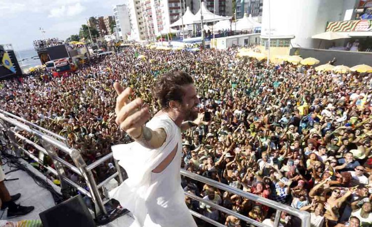 Saulo cantará de graça em mirante de camarote no Carnaval de Salvador