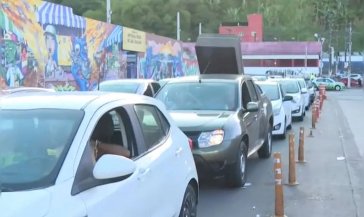 Ferry-boat tem espera média de 2h para embarque nesta quarta (27)