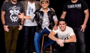 O Ritmo Contagiante do Seu Maxixe Invade Ibirataia em um Show Imperdível no Interior da Bahia!