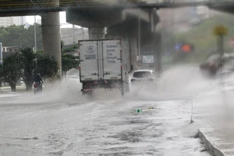 Salvador tem previsão de chuva ao longo da semana