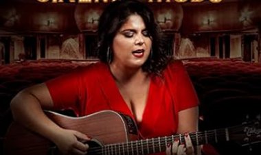 Luana Matos é a atração principal no camarote da PM durante o Carnaval de Salvador