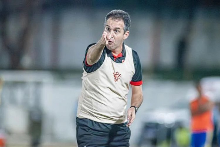 Técnico do Vitória critica arbitragem em derrota para o Jequié: ‘Errou em dois lances capitais’