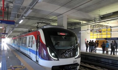 Mulher cai nos trilhos da Estação de Metrô Mussurunga, em Salvador