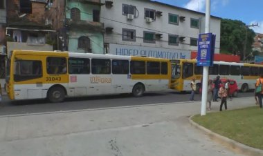 Rodoviários ameaçam retardar saída dos ônibus em Salvador na terça-feira