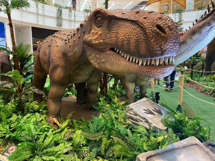 Exposição gratuita de dinossauros ganha nova temporada em Salvador