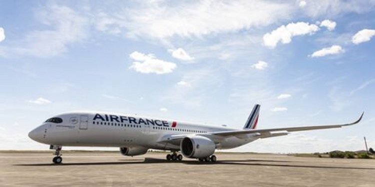 Salvador passa a ter voo direto para Paris com a Air France; veja valores