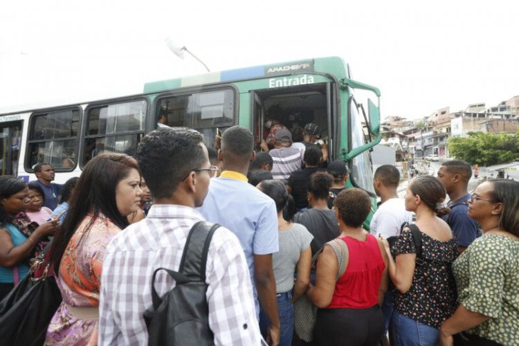 Rodoviários farão reunião final para definir greve nesta quinta-feira, em Salvador