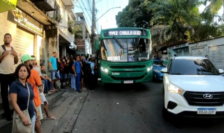 Bairro de Salvador registra tiroteios entre facções criminosas pelo terceiro dia seguido; ônibus alteram rota