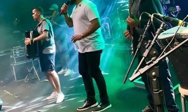 Show de Seu Maxixe compõe Festa de Vaqueiros e Fazendeiros em Serra Preta