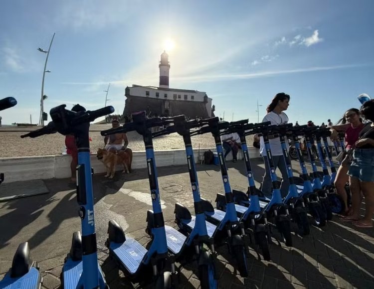 Prefeitura de Salvador anuncia início da operação de patinetes elétricos; saiba como usar