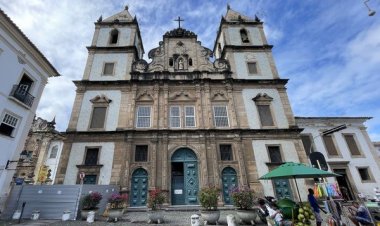 Uma pessoa morre e cinco ficam feridas após desabamento de teto de 'igreja de ouro' do Centro Histórico de Salvador