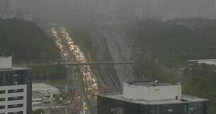 Chuva ultrapassa 11% do esperado para todo mês de maio em Salvador nas últimas duas semanas