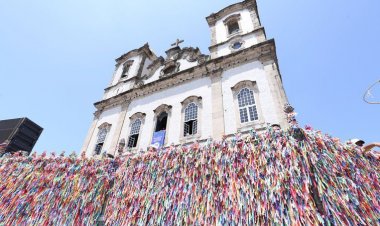 Lavagem do Bonfim reúne milhares de fiéis em Salvador; veja como fica trânsito, transporte e segurança